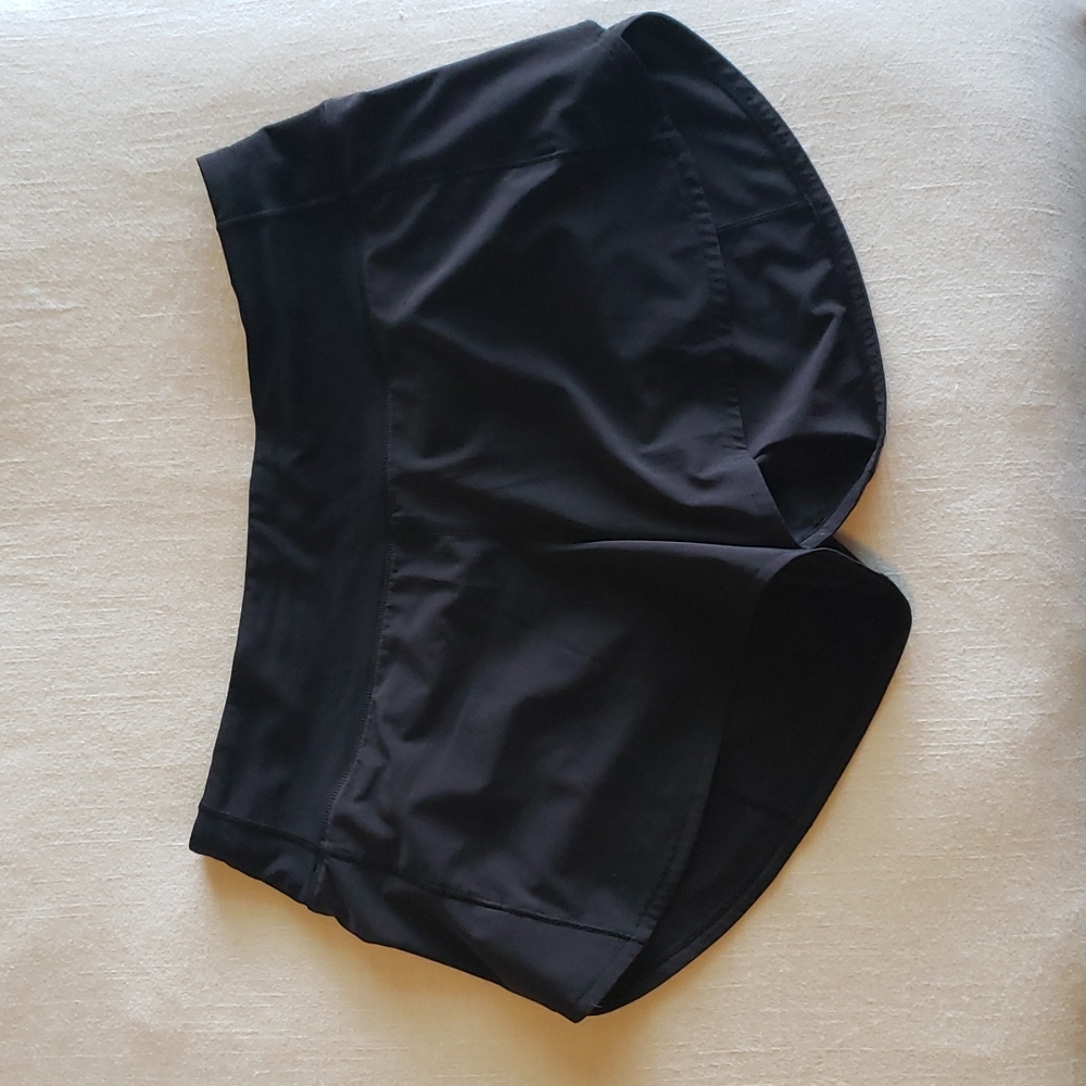 Lululemon Black Speed Up Shorts 8 Tall